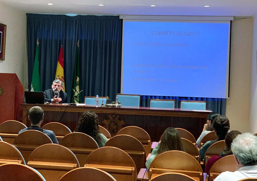 Celebrada la Jornada “Identificación de Équidos” en el Colegio Oficial de Veterinarios de Sevilla