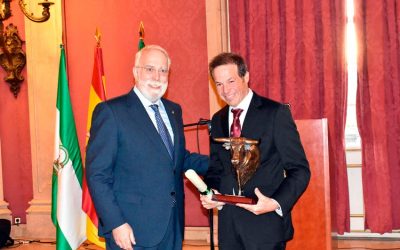 “Orgullito”, de la ganadería de Garcigrande, premiado por el Colegio de Veterinarios de Sevilla