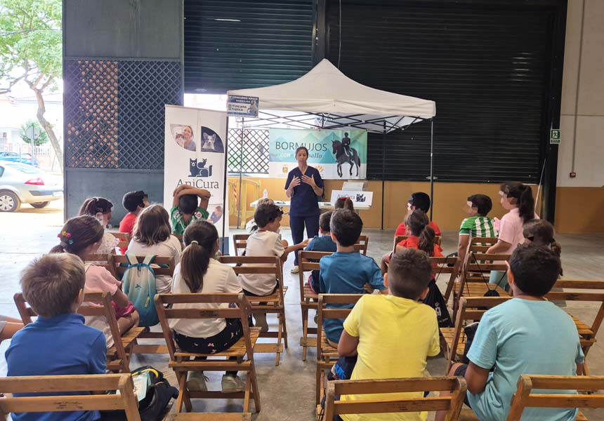 250 escolares asisten a las charlas de “Tenencia Responsable” organizadas por la Asociación “Veterinarios de Sevilla” en el IV Concurso Hípico “Villa de Bormujos”