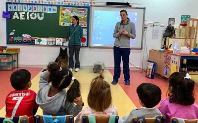 132 alumnos del CEIP Virgen del Rocío (Pilas) asisten a las charlas de “Tenencia Responsable” organizadas por la Asociación “Veterinarios de Sevilla”