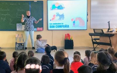 58 alumnos del CEIP Capitán General Julio Coloma Gallegos asisten a las charlas de “Tenencia Responsable de Animales” organizadas por la Asociación “Veterinarios de Sevilla”