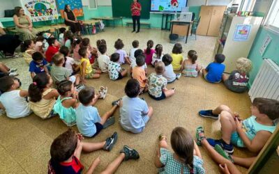 110 alumnos del campamento municipal de verano de Casariche aprenden sobre Tenencia Responsable con la Asociación “Veterinarios de Sevilla”