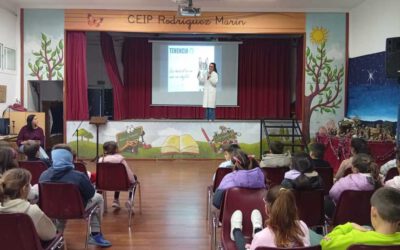 Los alumnos del CEIP Rodríguez Marín de Osuna aprenden sobre “Tenencia Responsable” gracias a la Asociación “Veterinarios de Sevilla”