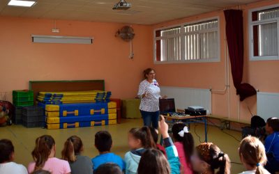 Los alumnos del C.E.I.P. Tierno Galván asisten a las charlas sobre “Tenencia Responsable de Animales” organizadas por el ICOV de Sevilla