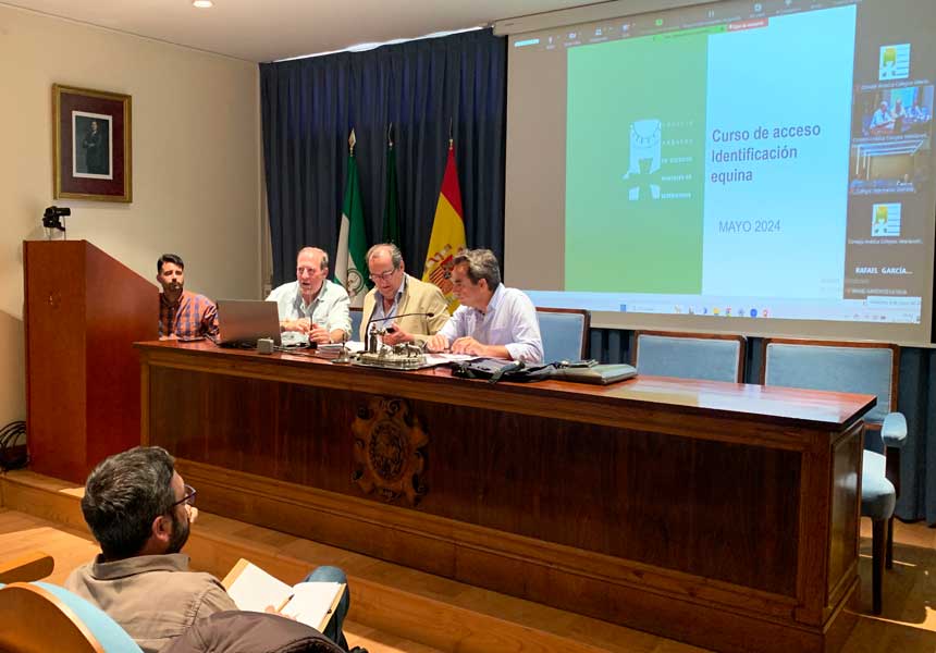 Celebrada la Jornada habilitante sobre “Identificación Equina” en el Colegio de Veterinarios de Sevilla