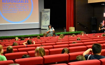 Los alumnos de Gines asisten a las charlas sobre “Tenencia Responsable de Animales” organizadas por el ICOV de Sevilla